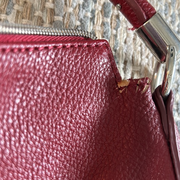 RELIC red leather shoulder bag - Picture 7 of 8